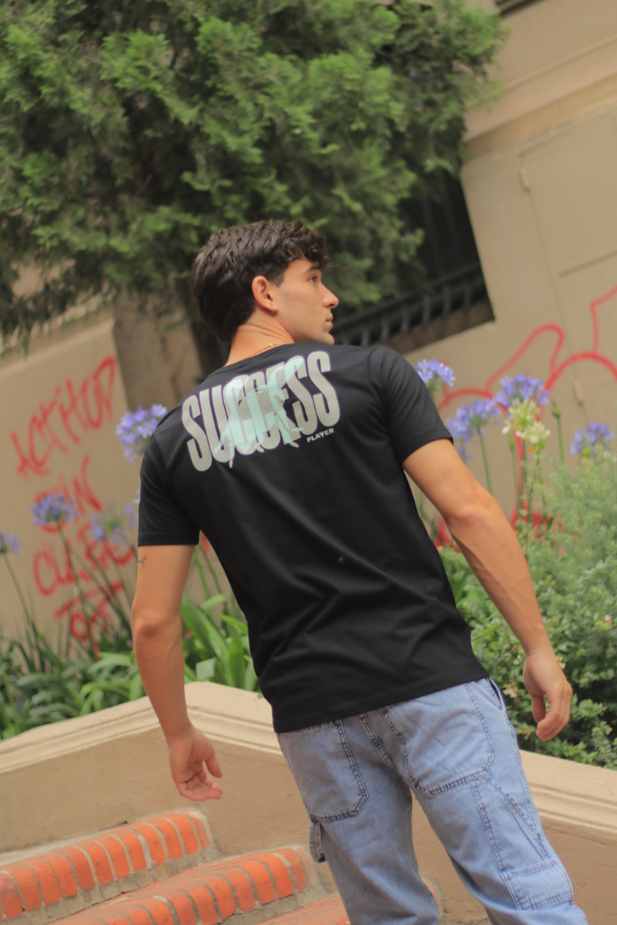 REMERA SUCCESS